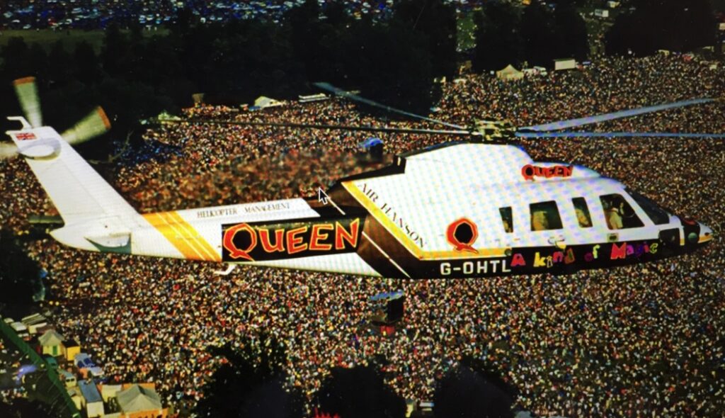 queen in helicopter